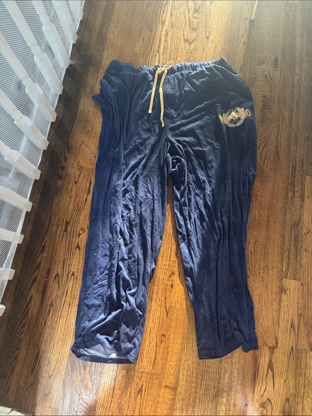 Modelo  Navy Sweatpants with Yellow Drawstring
